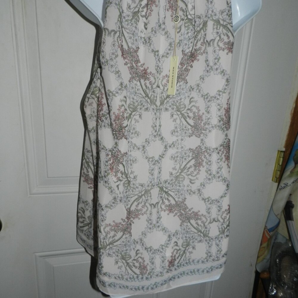 Max Studio Blouse Women's M Multicolor Floral Sleeveless Blouse NWT🆕⌚📦🏃💨🚚 - Picture 4 of 9